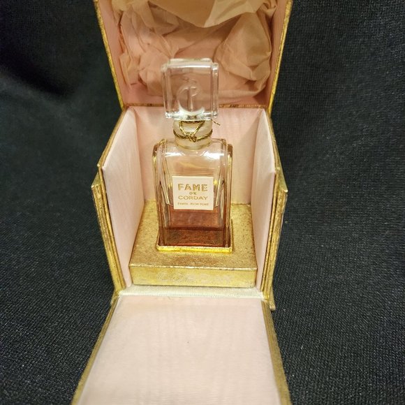 Fame De Corday Perfume bottle in Original box 1946 Never Opened